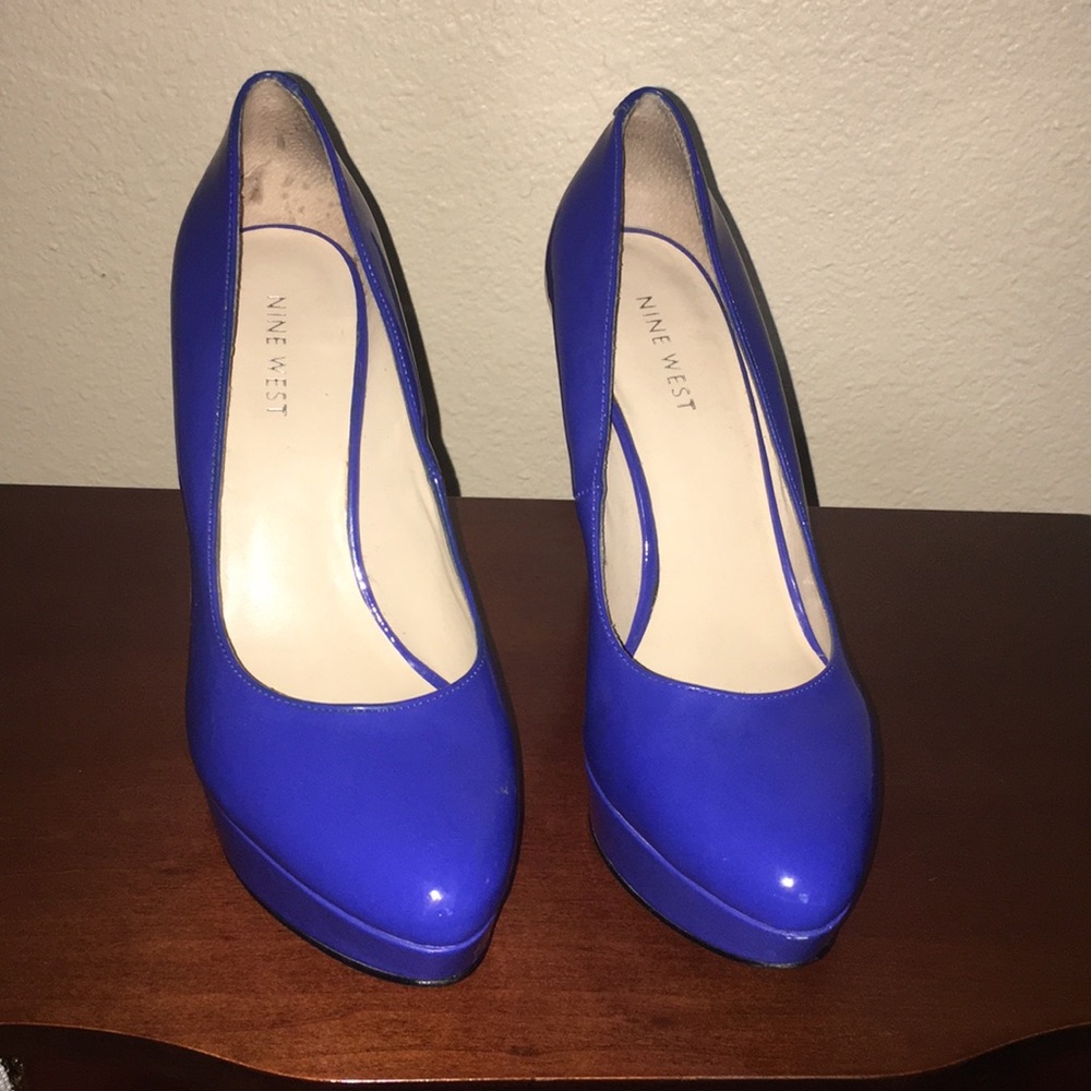 Nine West blue high heels like new!!